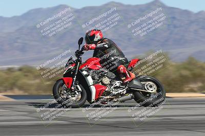 media/Oct-30-2025-Racers Edge (Thu) [[dabbdaf680]]/3-B Group/Session 4 (Turn 9 Side)/